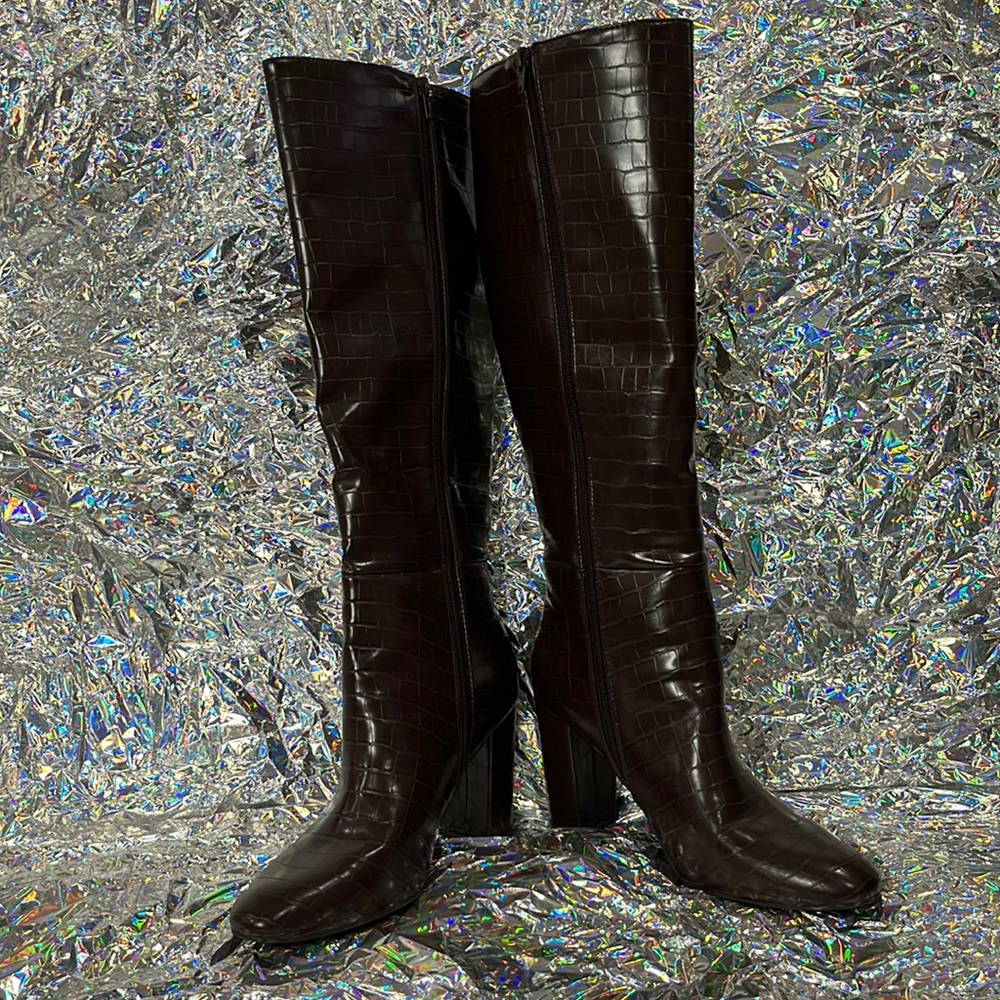 DARK BROWN TALL BOOTS